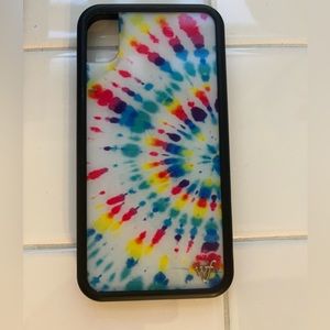 tie dye wildflower case